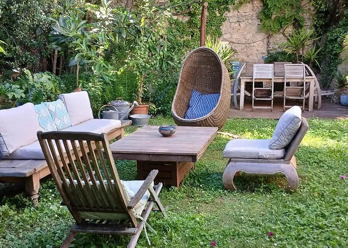 Au Fil De L Eau * Cannes