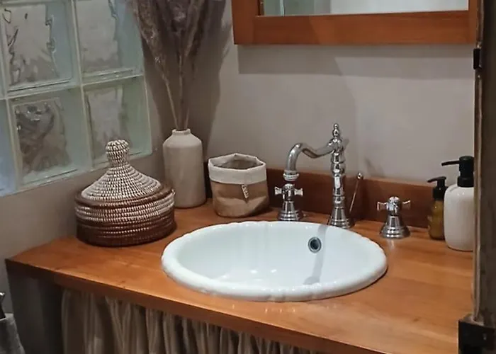 Au Fil De L Eau * Cannes